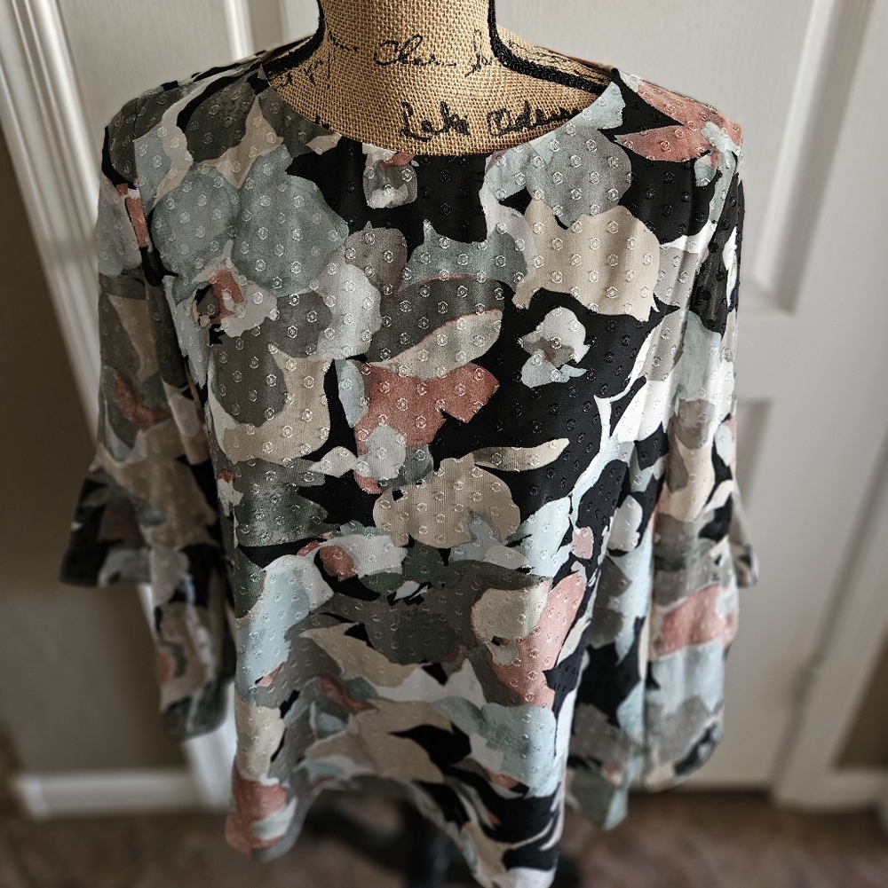 NWT ☆ Kasper Top/Blouse, Size Large Petite, Brand NEW!